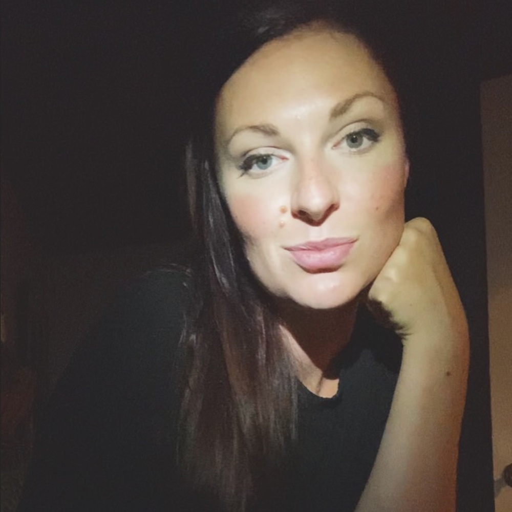 Meet your Posher, Danica